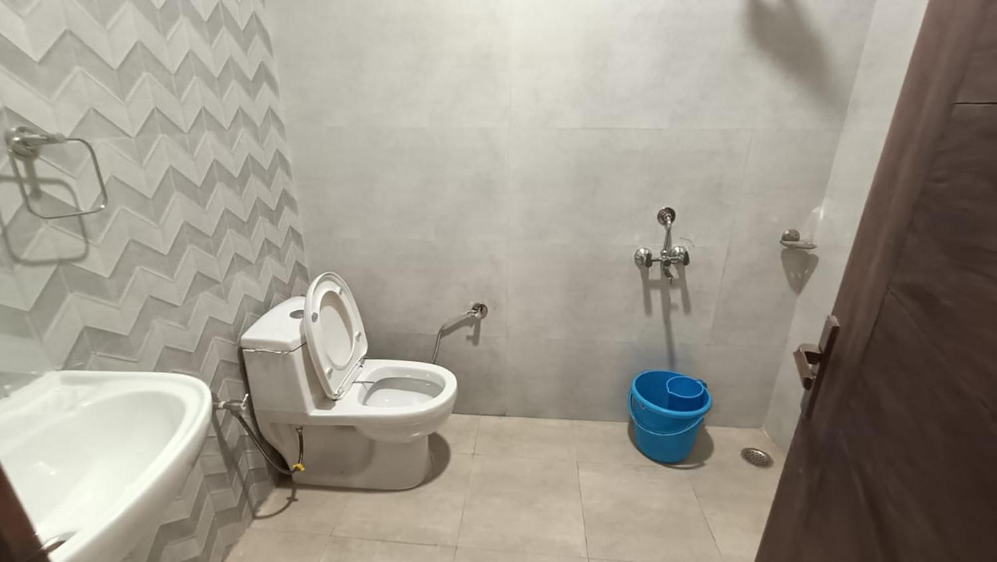 85 The Ganges 2 Bhk For Apartment *