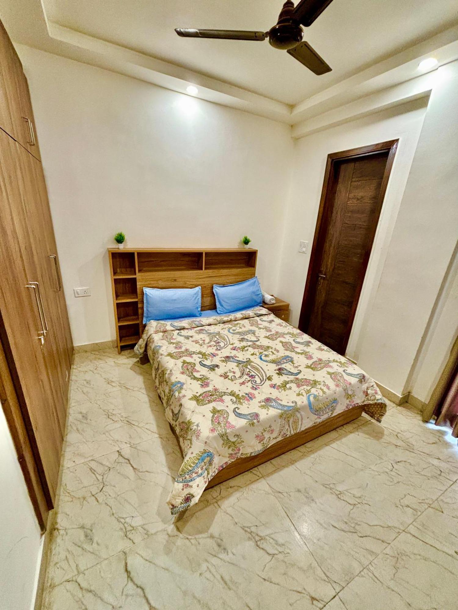 Apartment 85 The Ganges 2 Bhk For *